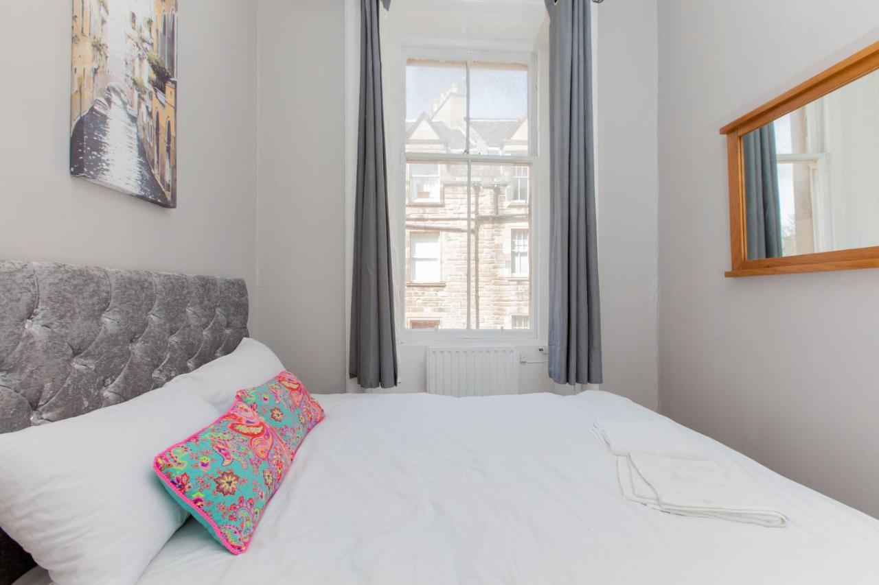 Bright & Homely City Centre Apartment Near Holyrood Edimburgo Exterior foto
