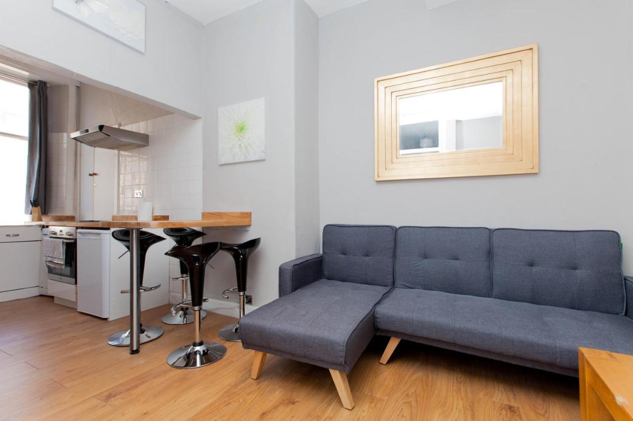 Bright & Homely City Centre Apartment Near Holyrood Edimburgo Exterior foto